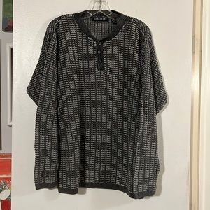 Structure gray/cream Henley style sweater